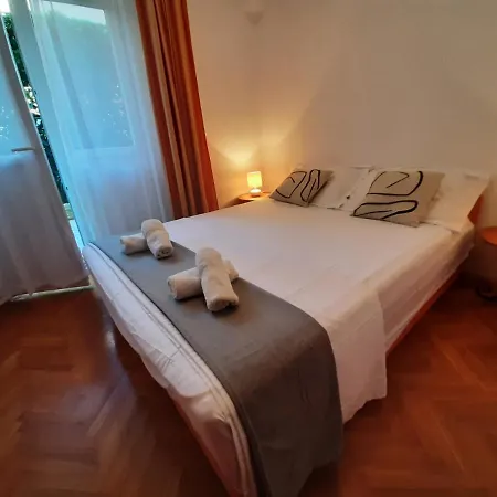 Lemongarden Apartman