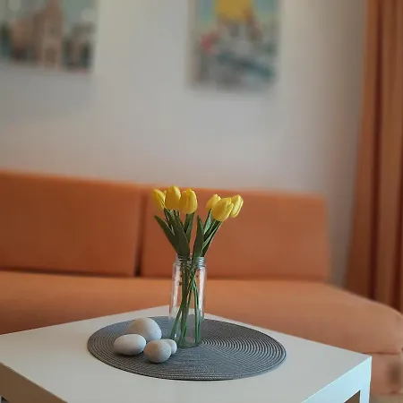 Lemongarden Apartment *