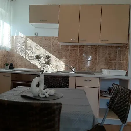 Lemongarden Apartman