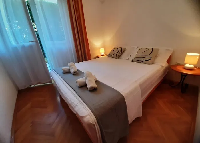 Lemongarden Apartment