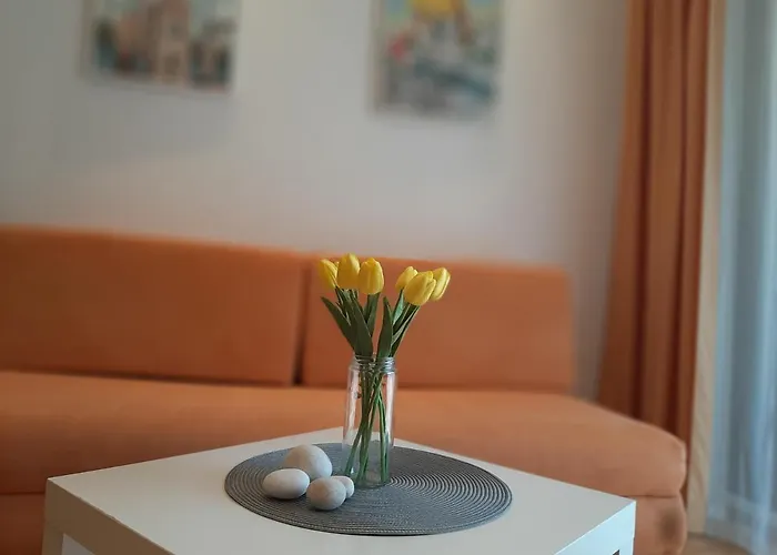Lemongarden Apartment *