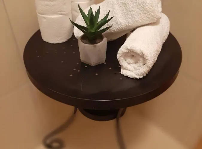 Lemongarden Apartment *